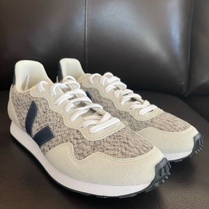 NEW VEJA SDU Sneaker US 10 / 41